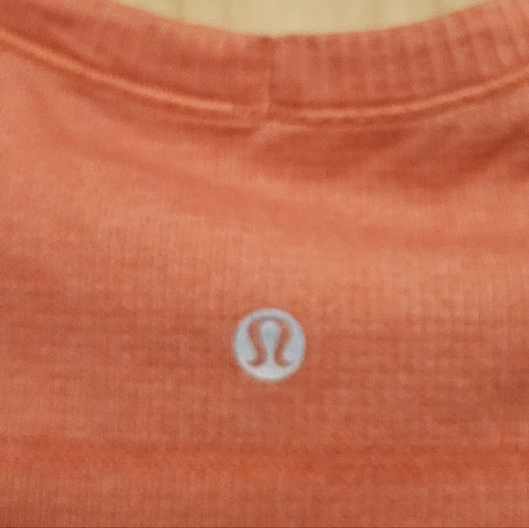 LULULEMON swiftly running shirt, Women's size 8 - Picture 6 of 6
